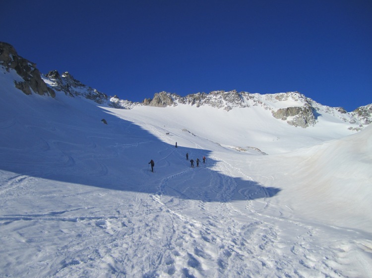 Sur le glacier de la Maladeta avec le Pico de la Maladeta au fond à gauche
